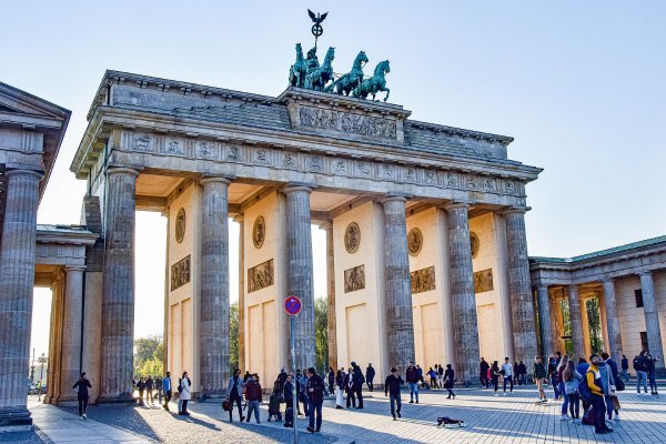  places to visit berlin: the brandenburg gate